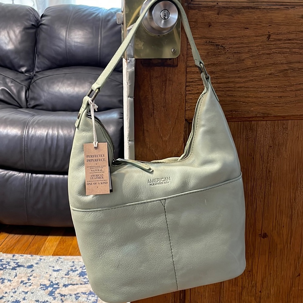 Women Shoulder bags from American Leather co